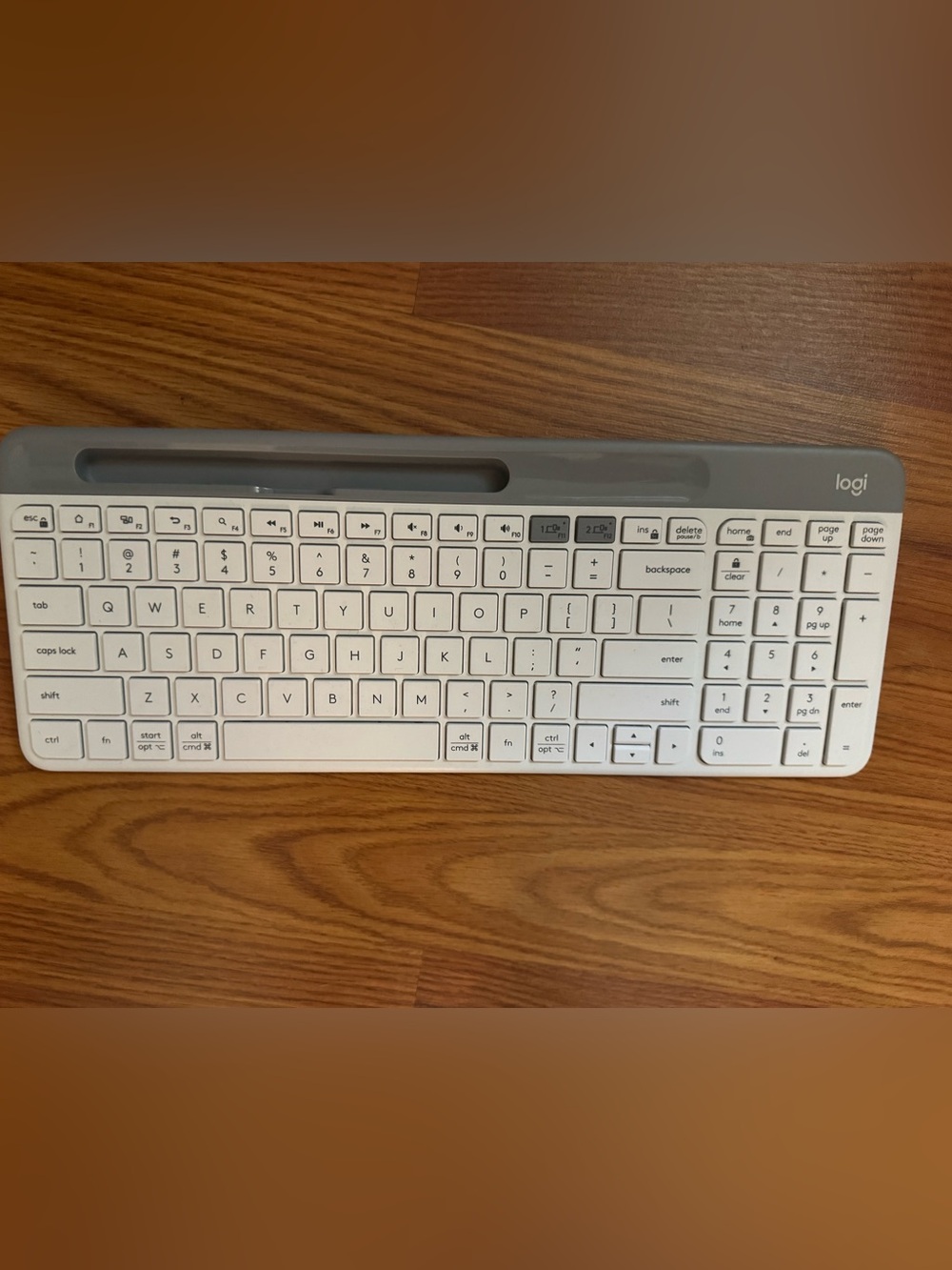 Logitech K585 Multi-Device Slim Wireless Keyboard - Bluetooth Compatible